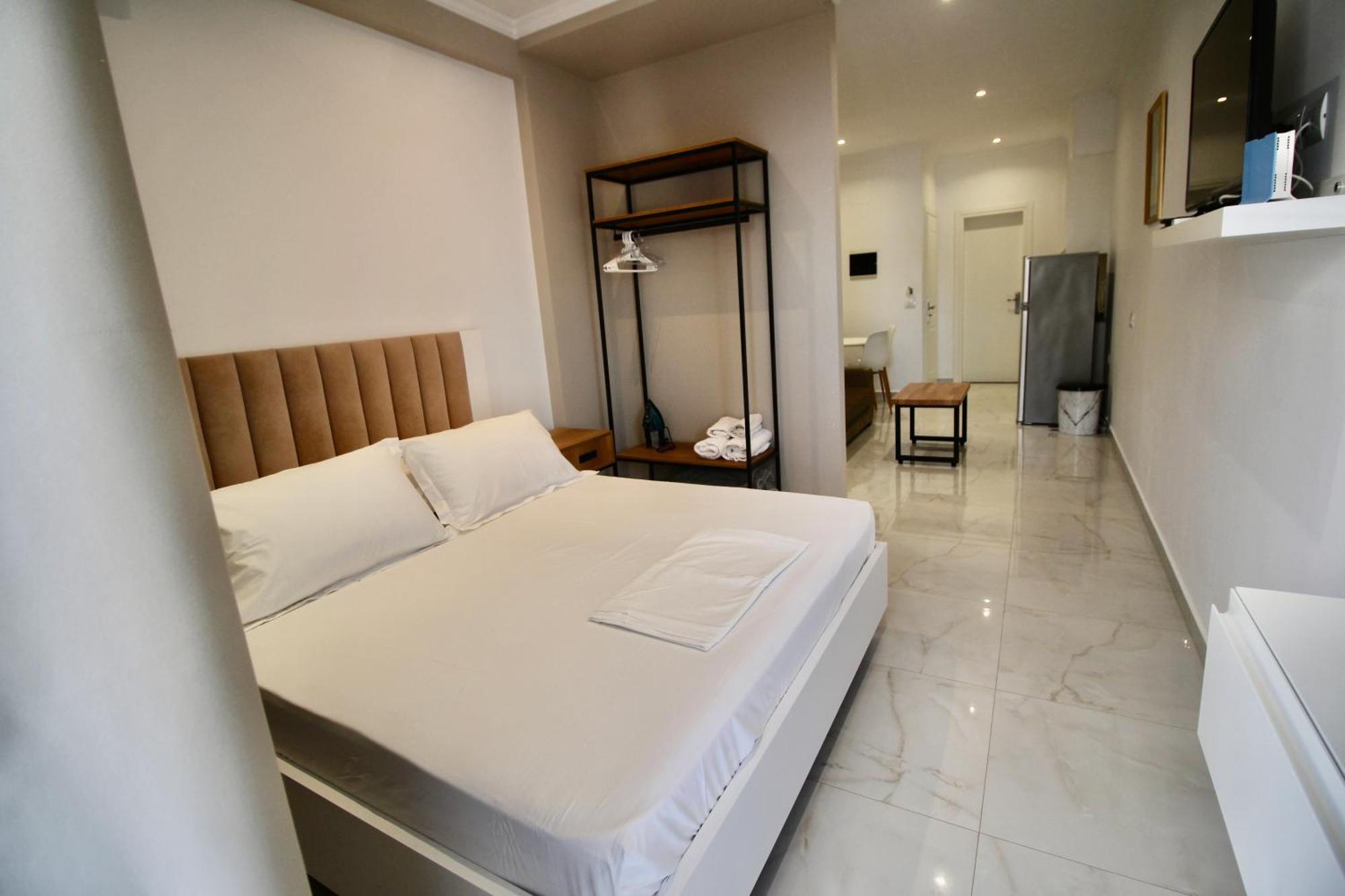 Sela Apartments Sarandë Buitenkant foto
