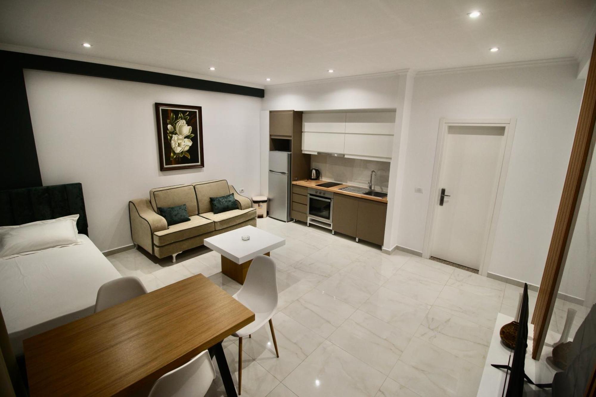 Sela Apartments Sarandë Buitenkant foto