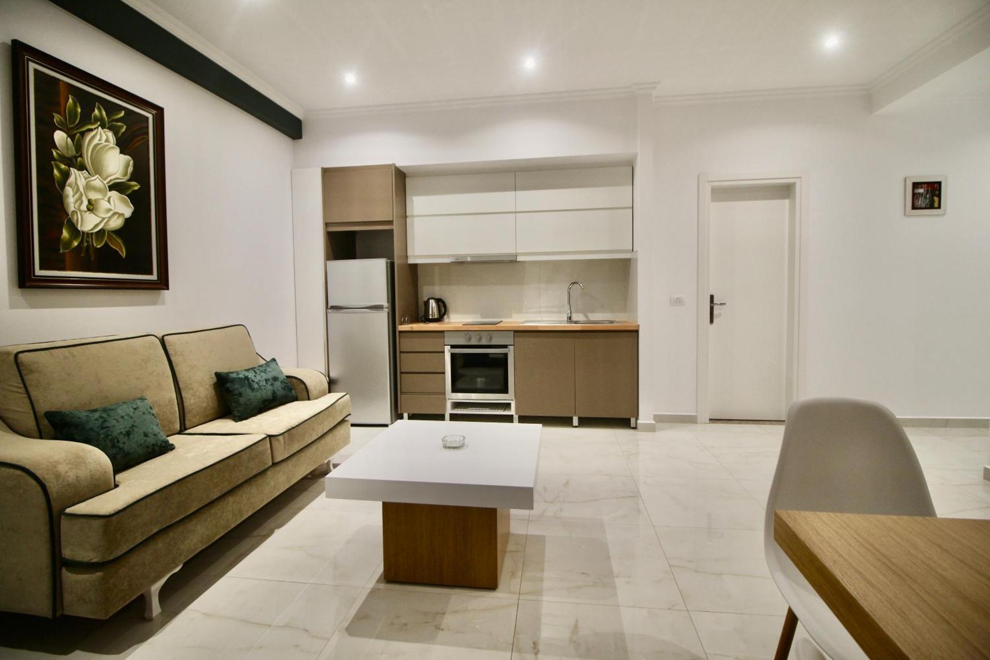 Sela Apartments Sarandë Buitenkant foto